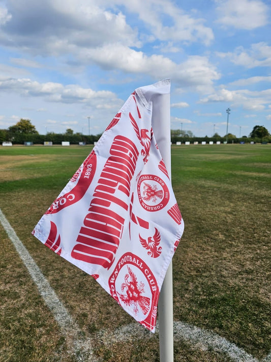 4 x Corner flags